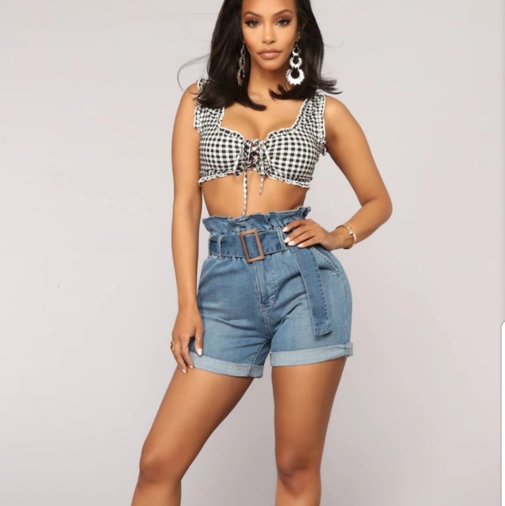 Fashion nova short
